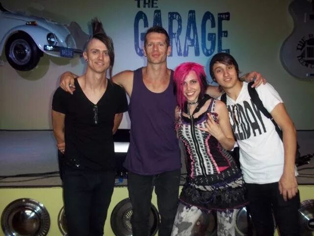 What is for hire. Josh kincheloe. icon группа рок. рок группа ариэль. &quot;icon for hire&quot; &amp;&amp; ( исполнитель  группа  музыка  music  band  artist ) &amp;&amp; (фото  photo).