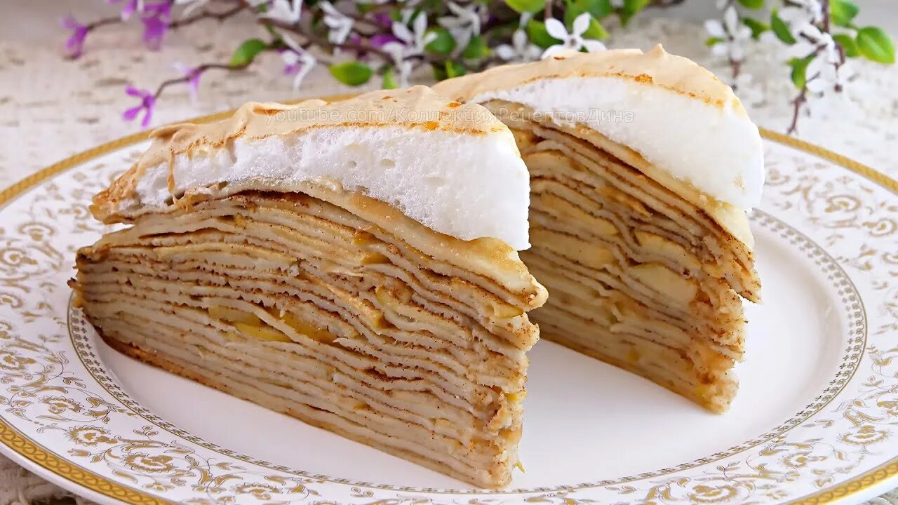 Катсу сандо. Блинчатый пирог с мясом. Блинчатый пирог с курицей. Блинный пирог с начинкой 8 букв. Рязанский блинчатый пирог.