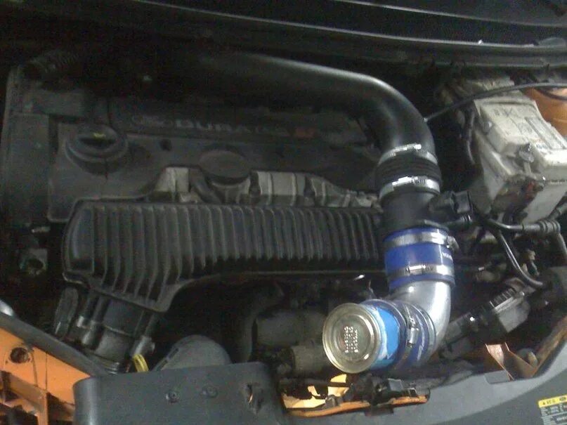 Холодный впуск форд фокус. 3. Впуск ford 2. Впуск форд мондео. 5 турбо.