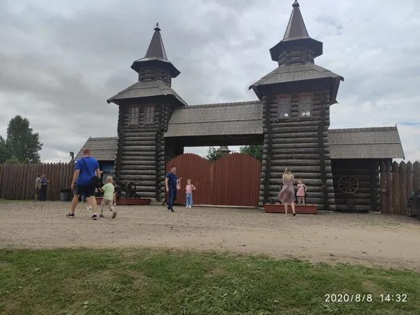 Парк луна шарлыкский. Ландшафтный парк Луна Шарлыкский район. Парк Луна Оренбургская область. Ландшафтный парк Луна в Оренбургской области. Луна в Шарлыкском районе Оренбургской области парк.