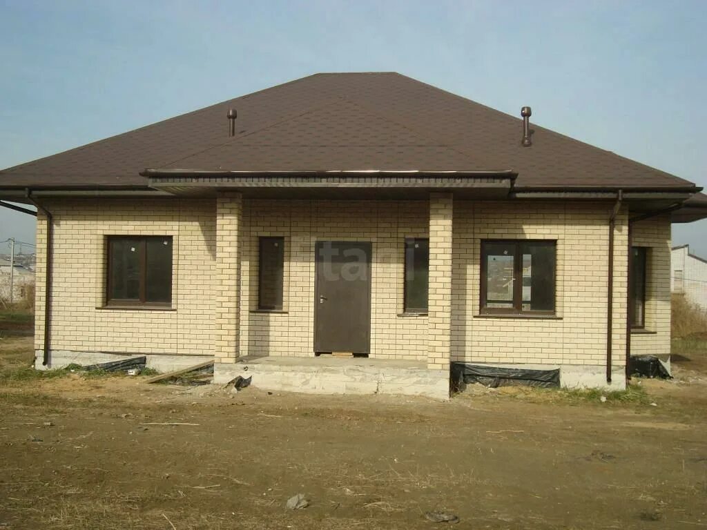 Дома волгограде красноармейске. Дома волгограде красноармейске. Улица бахтурова волгоград. Дом в пригороде волгограда. Проспект столетова 48 волгоград красноармейский район.