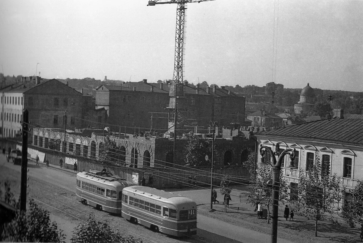 Памятник в туле на площади восстания. Фрунзе,60 годы. Тула в фото 50х 90х годов. Крестовоздвиженская площадь тула. Тула в 70-е годы.