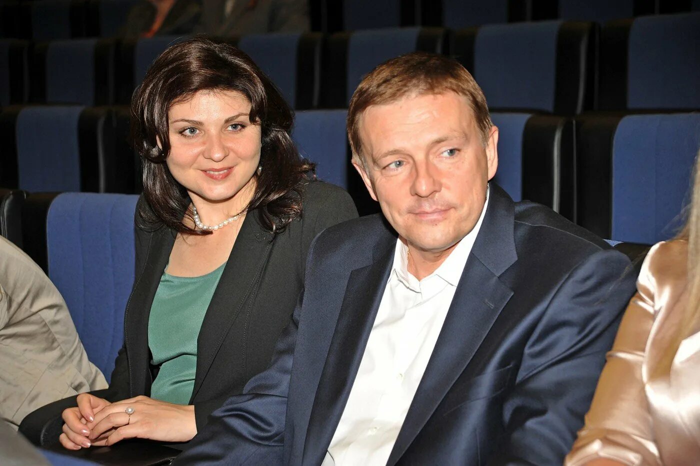 Семья нилова алексея. Семья нилова алексея. Отец алексея нилова. Дети алексея нилова актера. Семья нилова алексея.