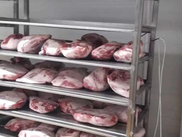 Дефростация мяса. Дефростация это мясной цех. mts-12 камера дефростации. стеллаж для дефростации мяса. дефростеры для размораживания мяса.