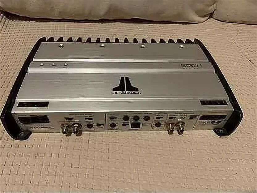 Jl audio 500/1 le black. Jl audio 500/1. Jl audio 500/1v2. Jl audio slash 300/4v3. Шестиканальный усилитель jl audio.