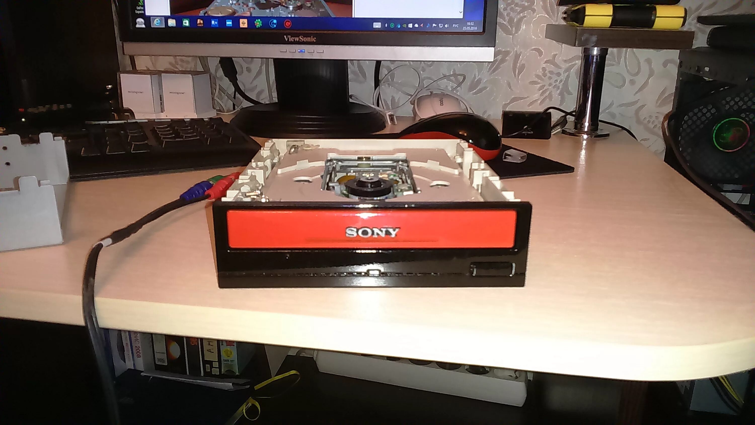 сделать дисковода компьютера. сделать дисковода компьютера. лазерный гравер из двд привода. сделать дисковода компьютера. Dvd дисковод sony 5.