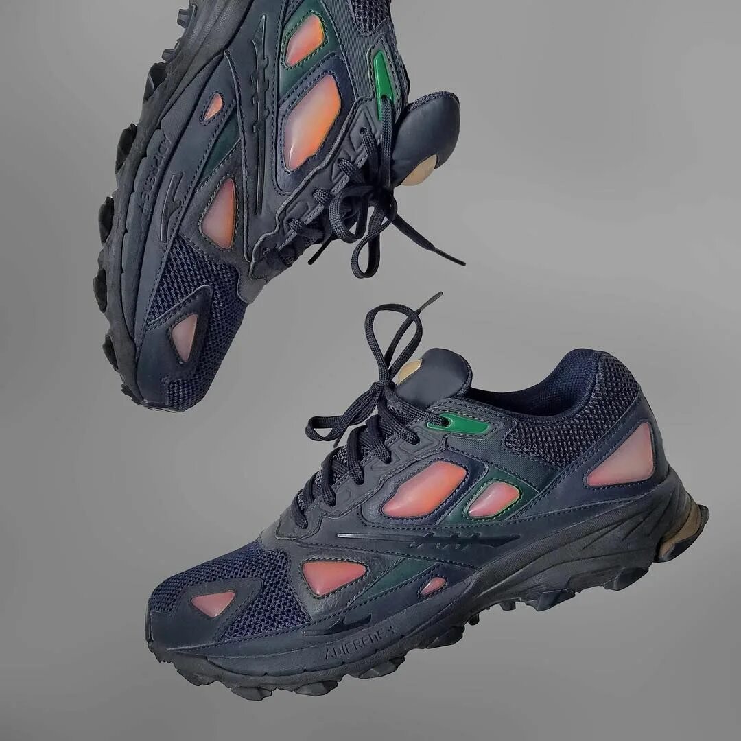 Raf simons response. Adidas raf simons response 2013. adidas raf simons ozweego 1 f/w 2013. adidas raf simons response trail 2. raf simons terrex 2013.