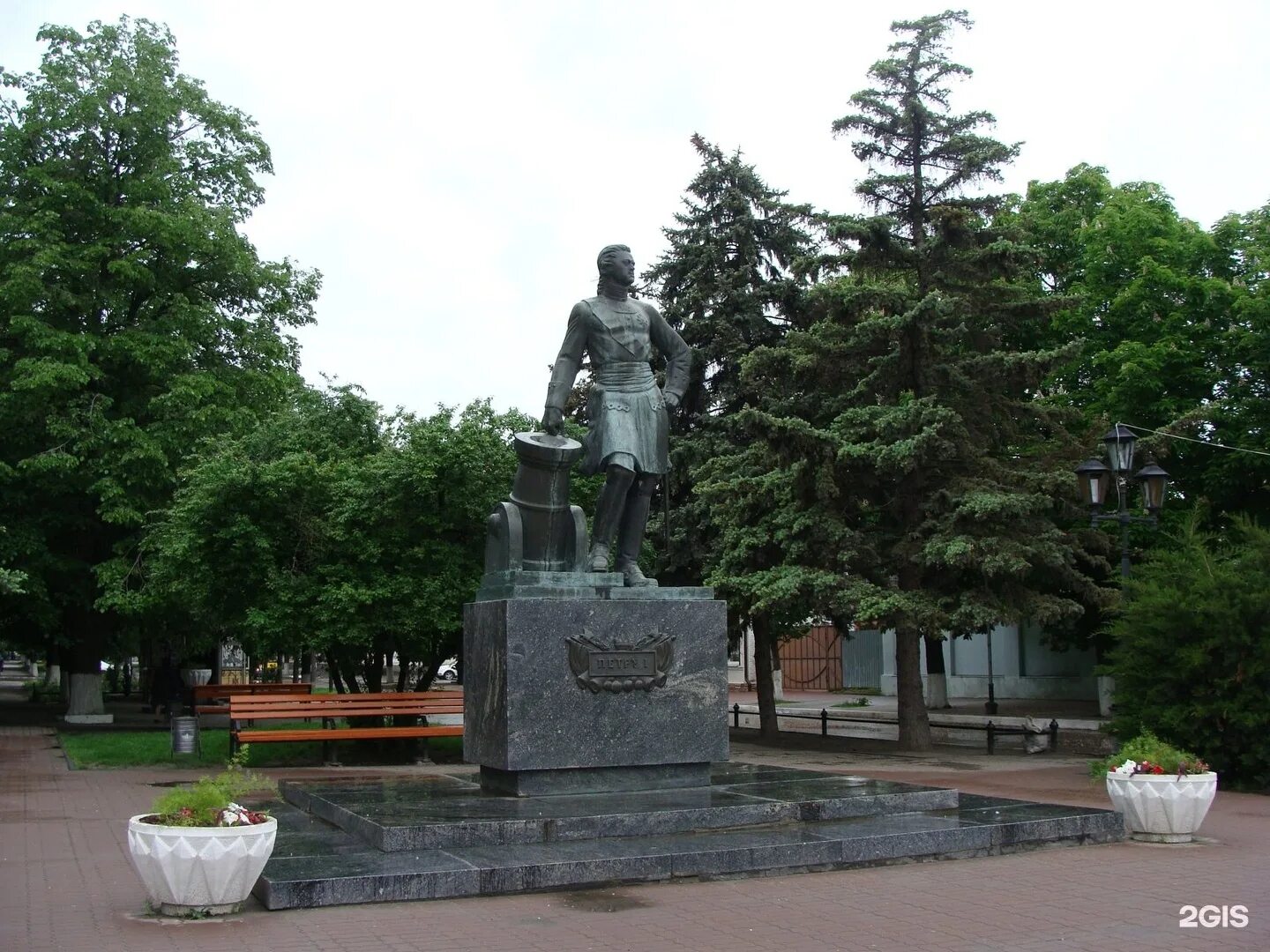 1 г азова. Памятник Петру в Азове. Памятник Петру 1 в Азове.