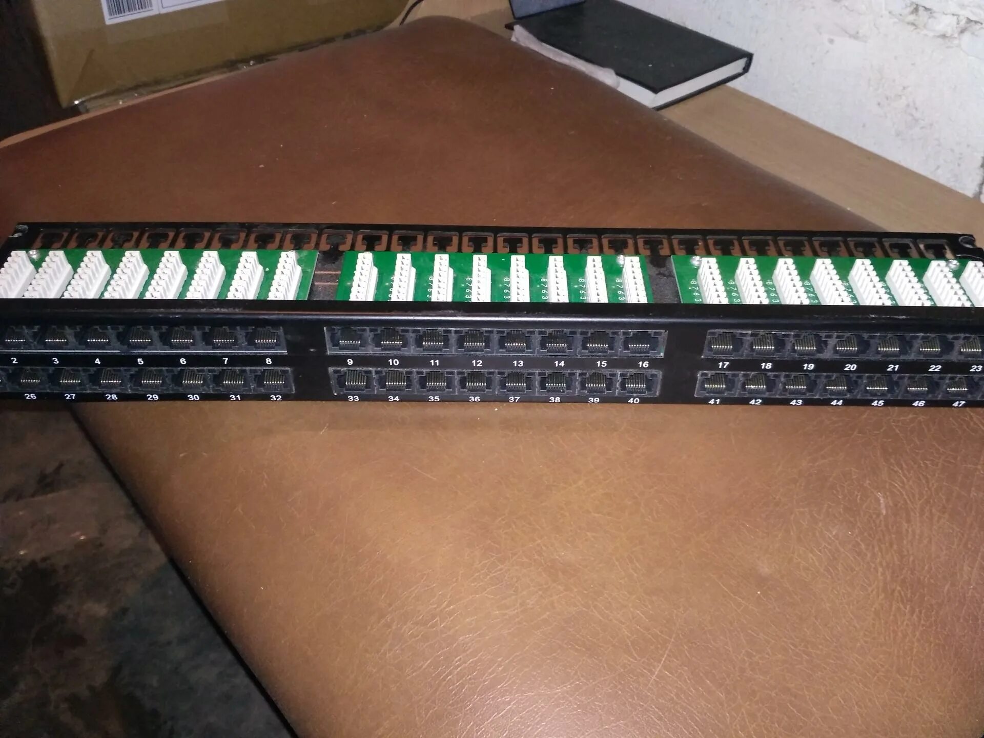 Патч панель 24 порта. Патч-панель 24 порта rj-45 расшивка. патч панель 24 расшивка 25 парной витухой.