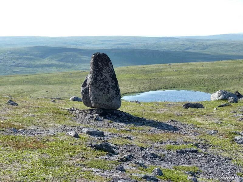 Сейд кольский полуостров. Камни кольского полуострова. Камни в мурманске. Сейды кольского полуострова. Камни в мурманске.