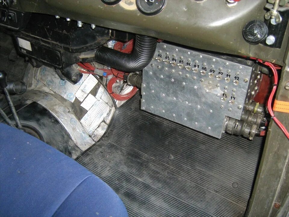 демонтаж отопителя уаз 469. отопитель салона уаз 469. радиатор печки хантер двигатель 409. доп печка на уаз 469. жигулевская печка на уаз 469.