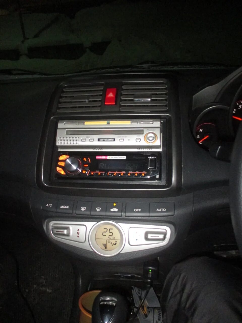 Как снять рамку магнитолы honda airwave Рамка магнитолы Honda Airwave, 1,5 л, 2005 года тюнинг DRIVE2