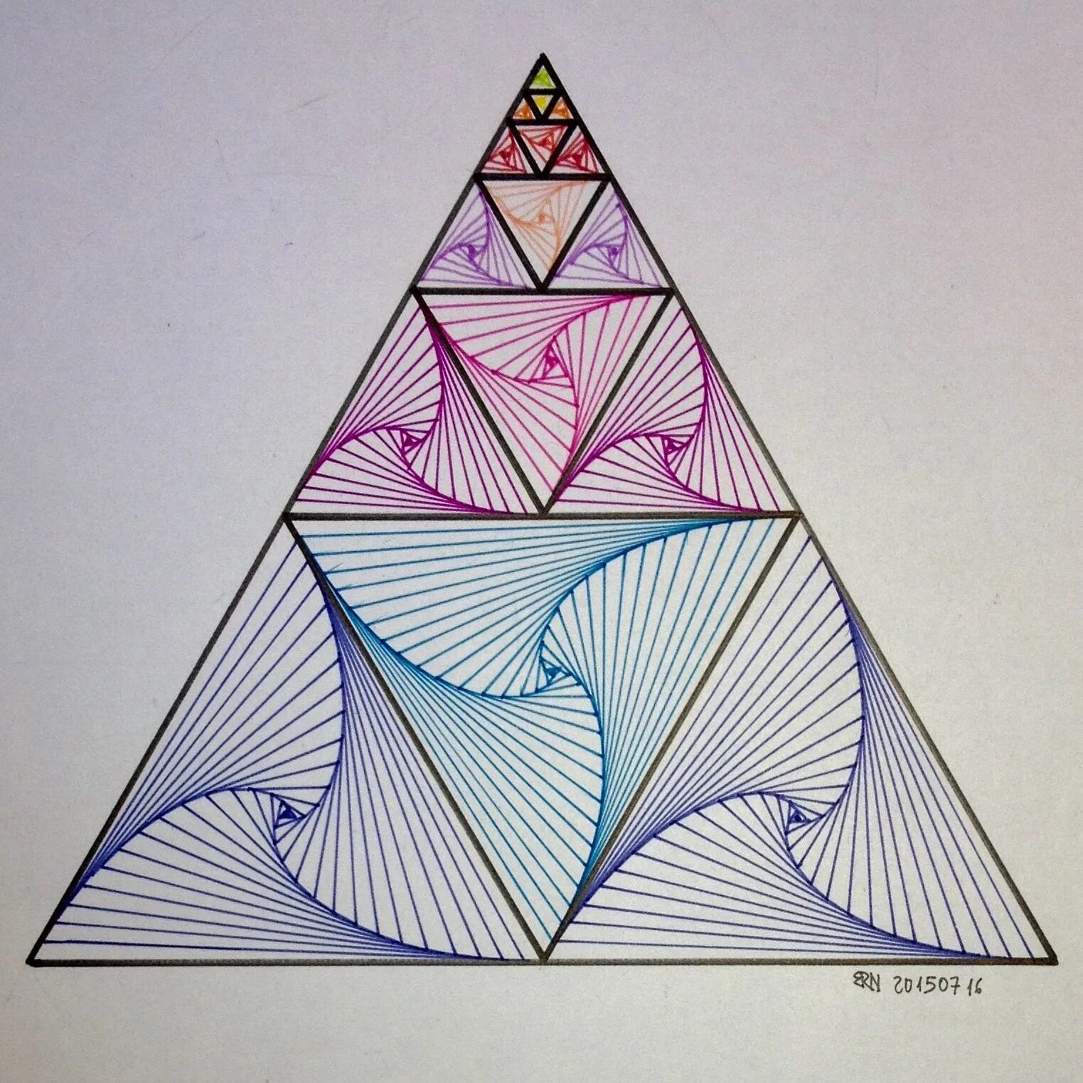 Геометрический рисунок треугольники. Геометрическое рисование. Треугольник рисунок. Композиция из треугольников. Рисование треугольниками.