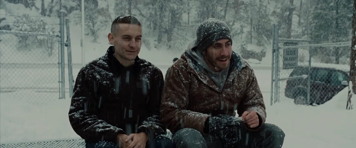 Фильм братья тоби. Братья 2009 тоби магуайр. Братья фильм 2009 2. Тоби магуайр братья. Тоби магуайр братья.