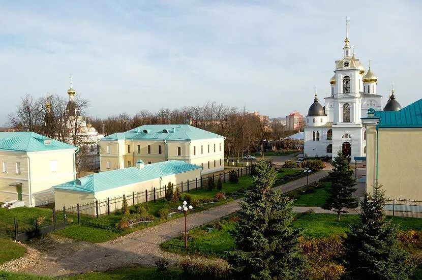 Дмитровский Кремль в Дмитрове. Дмитровский Кремль (музей-заповедник). Дмитров Кремль. Дмитровский Кремль в Дмитрове внутри. Россия московская область дмитров