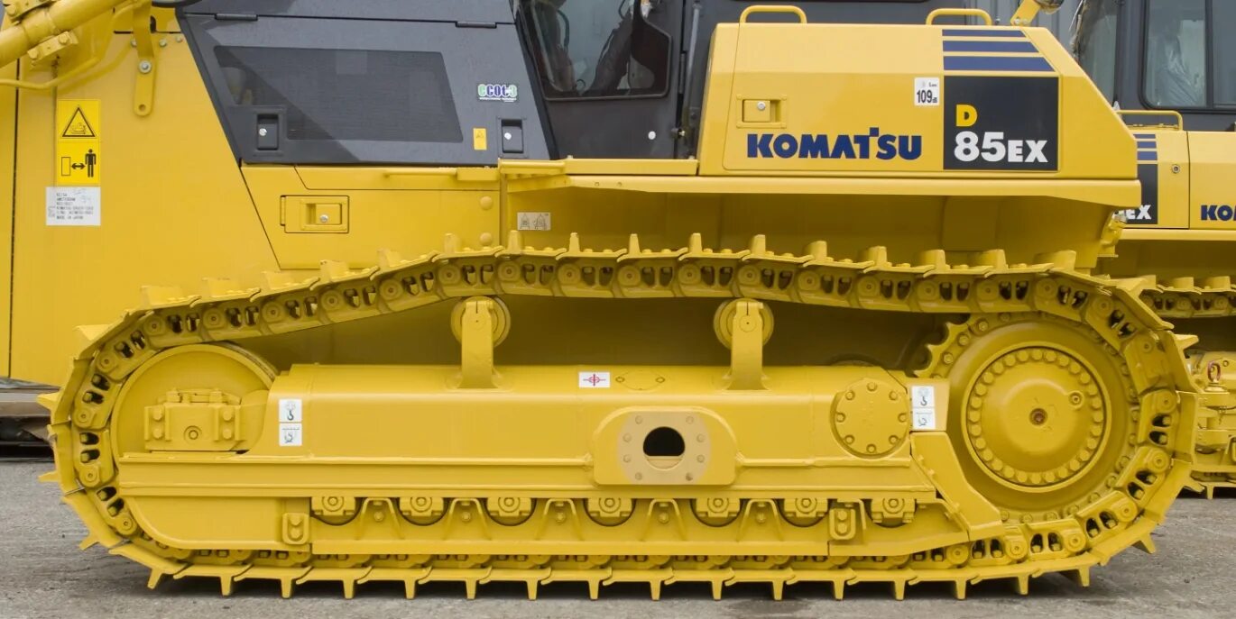 Бульдозер Komatsu d85. Komatsu d85c-21. Бульдозер гусеничный Komatsu d6512. Трубоукладчик Komatsu d85c-21. Каталог запчастей бульдозеров