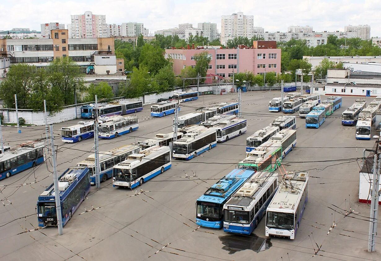 Троллейбусный парк сайт. 6 Троллейбусный парк Москва. 5 Троллейбусный парк Москва. 2 Троллейбусный парк Москва. Шестой троллейбусный парк СПБ.