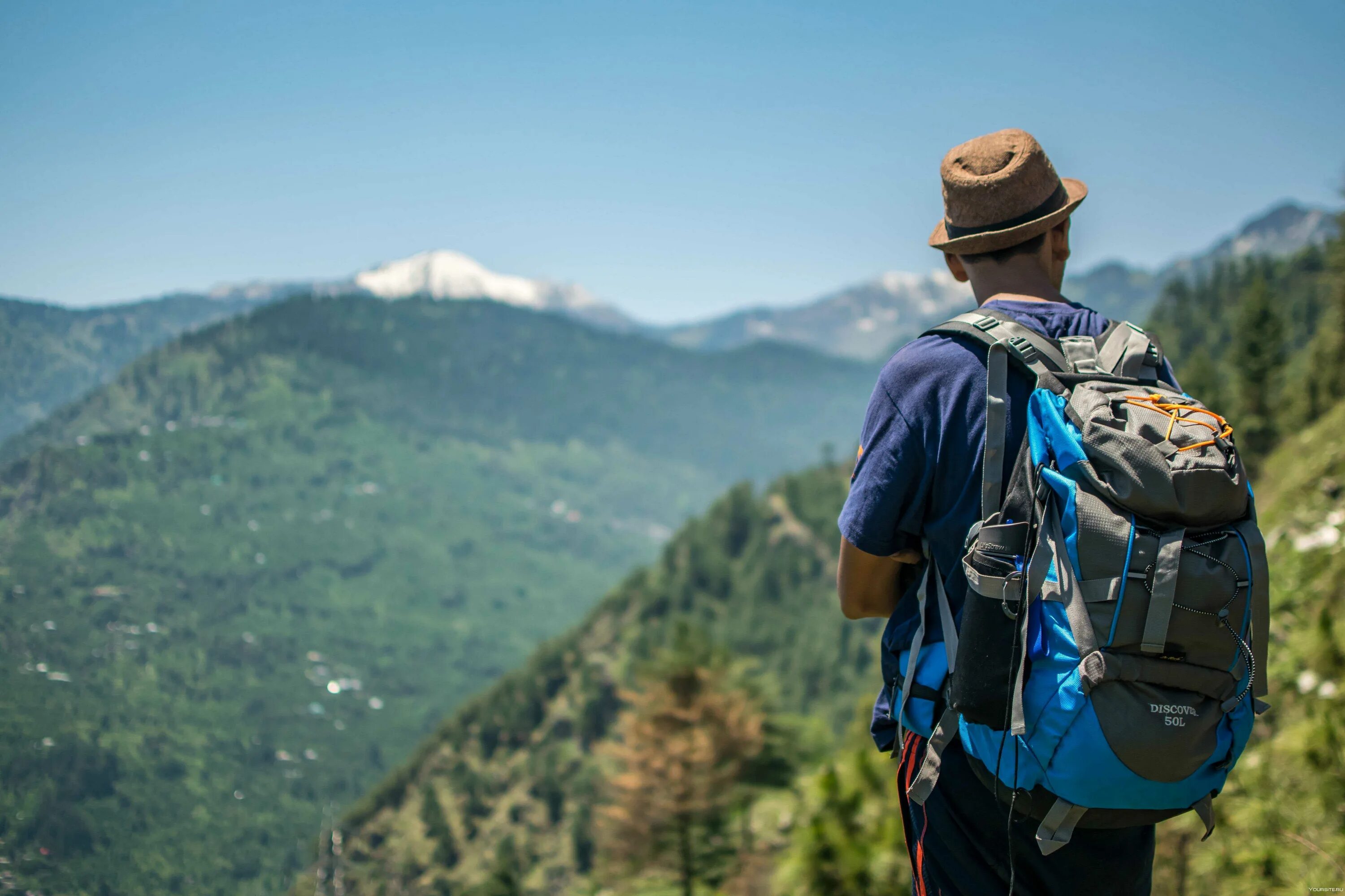 Рюкзак la Sportiva Mountain Hiking 28 Backpack. Человек с рюкзаком. Пешеходный туризм. Пеший поход. Уставшие туристы
