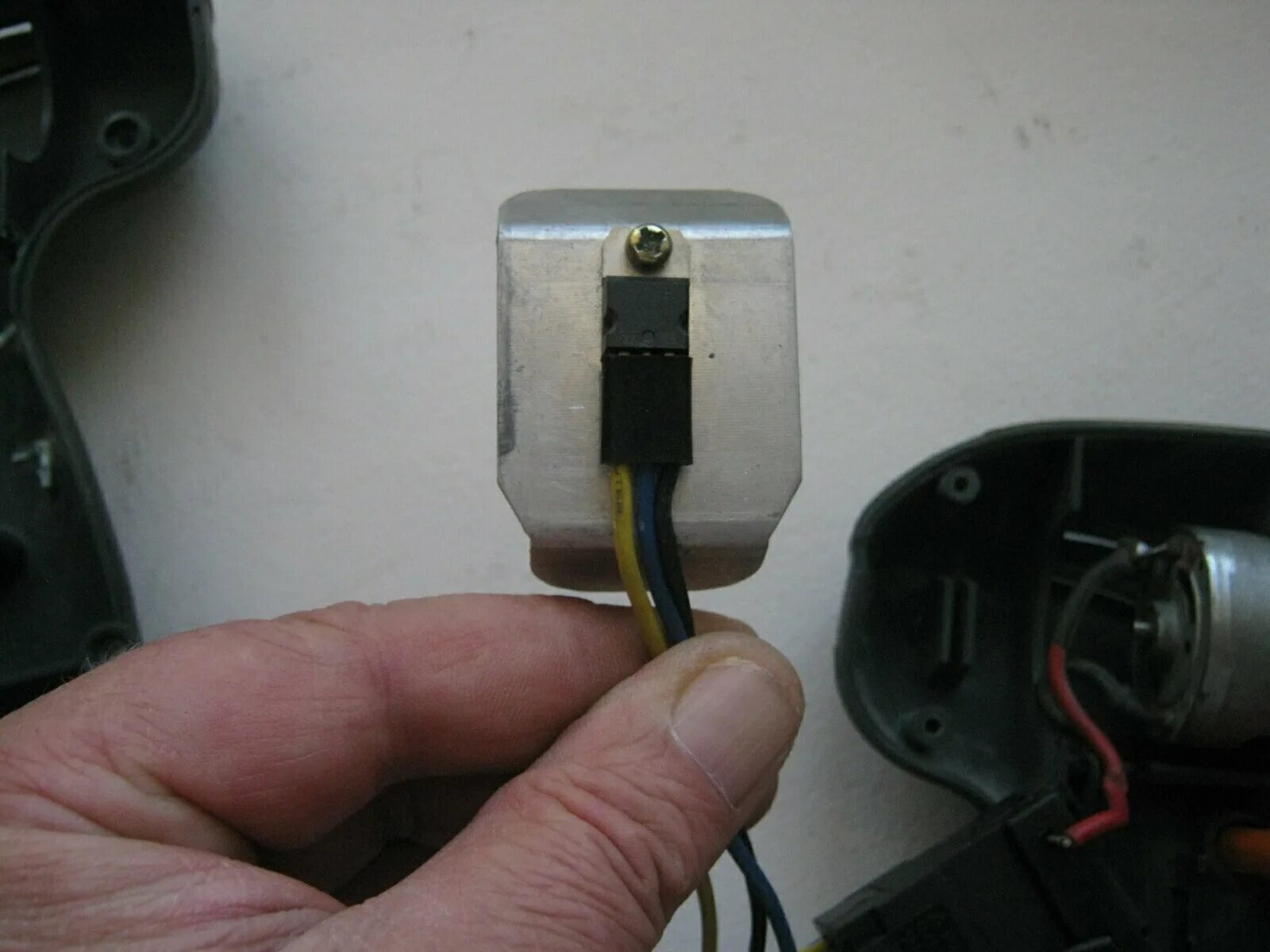 Кнопка для шуруповёрта ryobi 18v. Регулятор оборотов шуруповерта 18в. Регулятор оборотов шуруповерта 18в metabo. Регулятор оборотов шуруповерта 18в metabo. Транзистор шуруповерт.