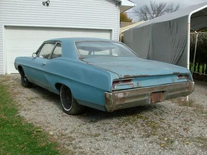 Pontiac. rear wheel. 