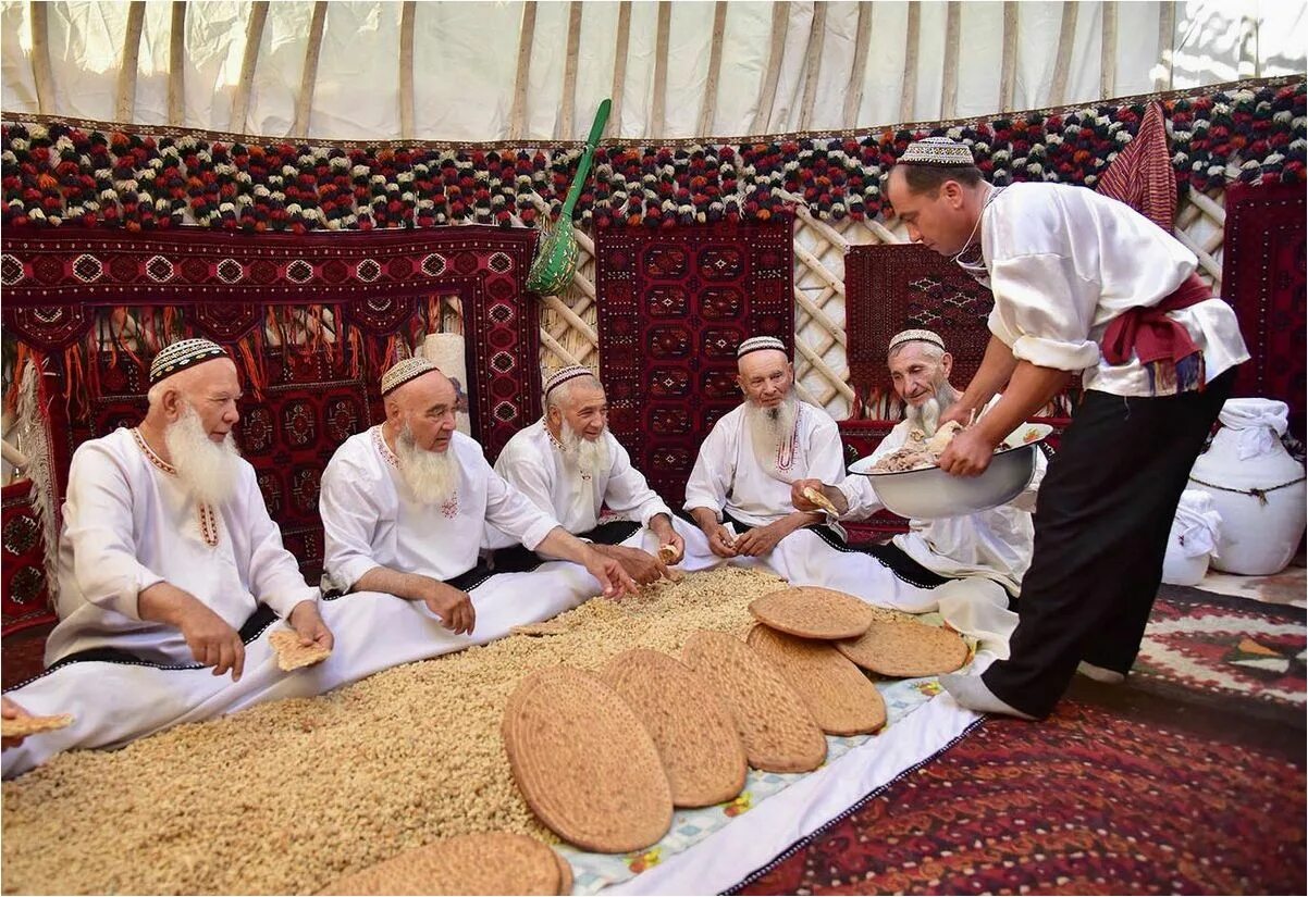 Выходные в башкирии курбан. Курбан байрам. Национальный туркменский праздник Курбан байрам. Курбан байрам Туркмения. Татаев Курбан Ашхабад.