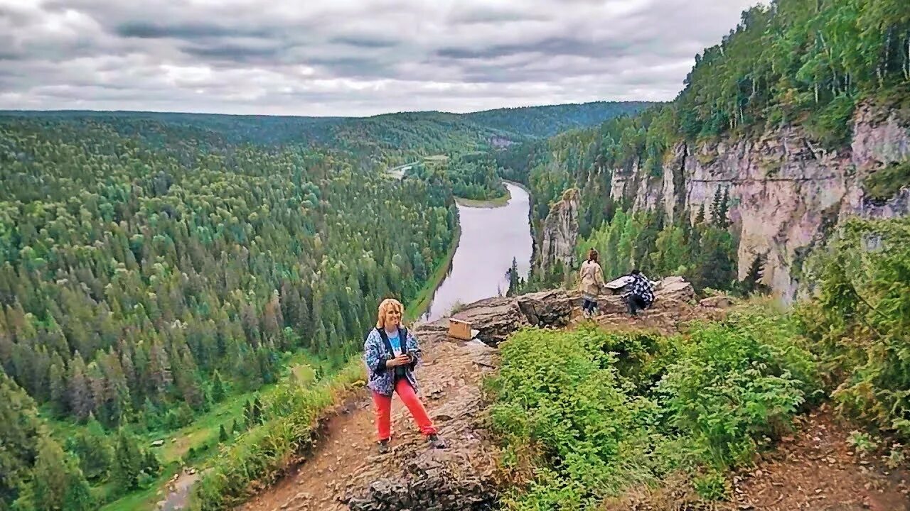 Насколько поднялся урал. Усьвинские столбы Пермский край. Усьвинские столбы Пермь. Усьва Пермский край горы. Чусовой столбы Усьвинские.