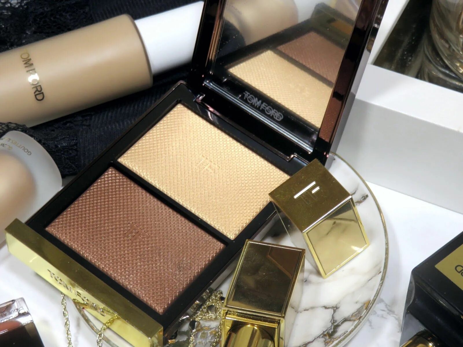 Цум том форд. Tom Ford Skin Illuminating Powder Duo. Tom Ford Skin Illuminating. Tom Ford Skin Illuminating Powder Duo 12g. Tom Ford Duo Skin Illuminating.