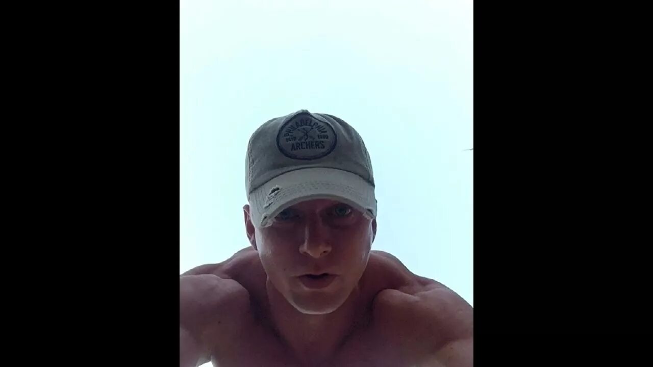 Роман курцын вдв. Роман курцын огонь. Курцын десантник в поезде. Роман курцын. Курцын десантник в поезде.