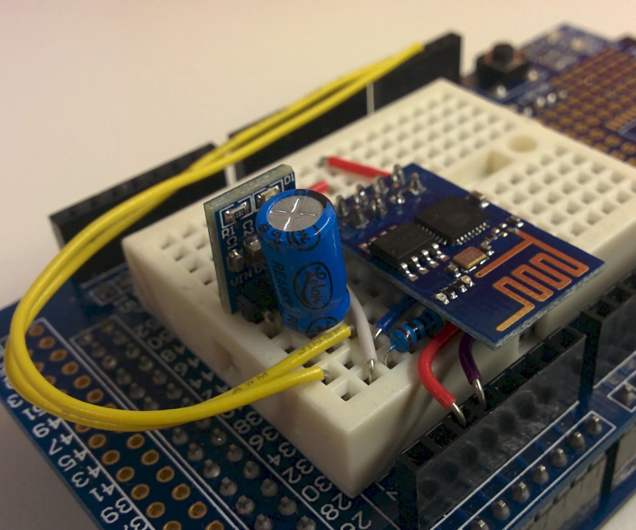 Arduino os. Arduino wifi esp8266. ардуино есп 8266. esp8266 01. arduino nano wifi shield.