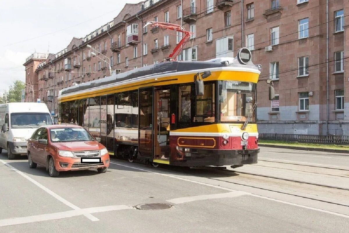 Ретро трамвай Екатеринбург Уралтрансмаш. Ретро трамвай Уралтрансмаш СПБ. Ретро трамвай Нижний Тагил. УВЗ ретро трамвай. Новый ретро трамвай