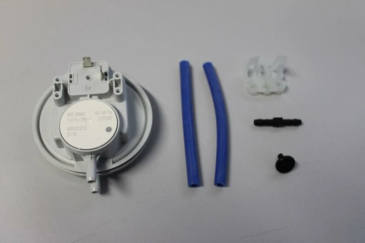 Vaillant пневмореле 0020041905. Реле давления воздуха вайлант. Реле давления воздуха маностат ferroli. 0020213172 прессостат rnc vaillant. Protherm маностат hc, protherm.