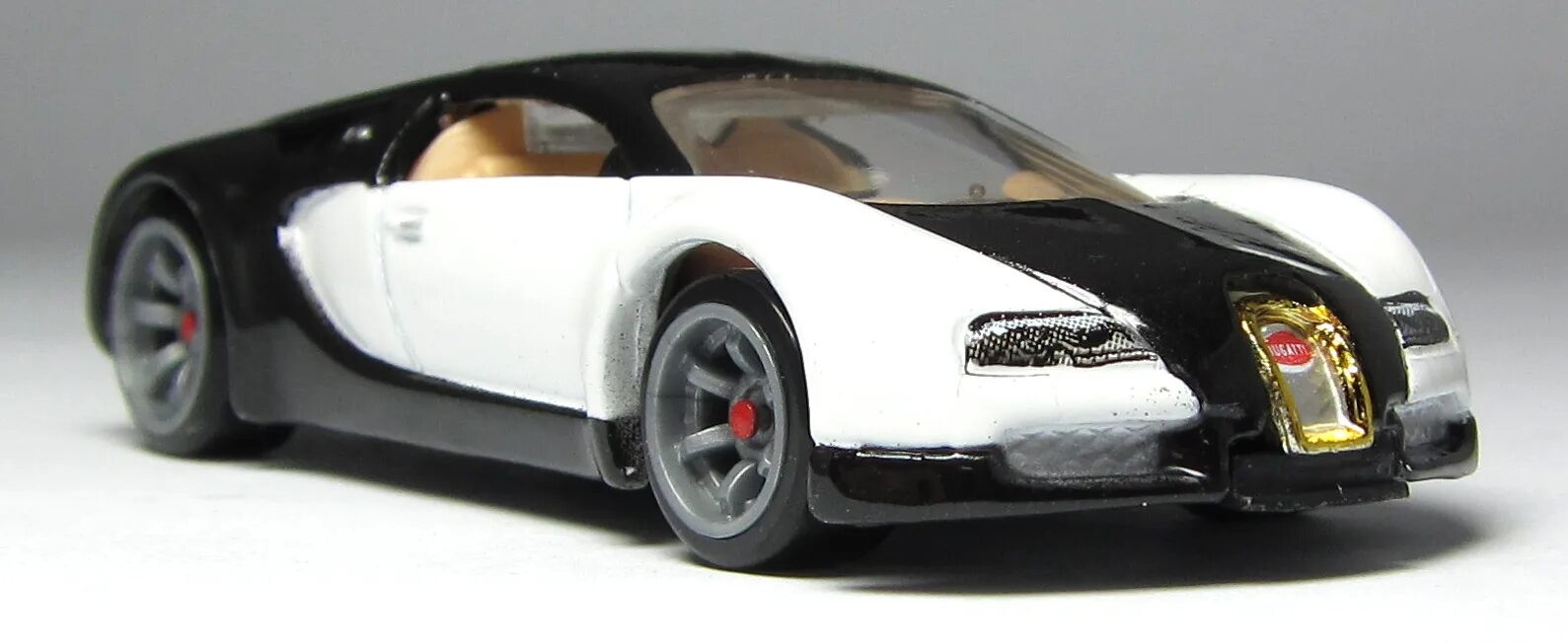 Hot Wheels Bugatti Veyron 16.4. Хот Вилс машинки Бугатти. Бугатти хот Вилс премиум. Hot Wheels Bugatti Bolide. Хот вилс бугатти