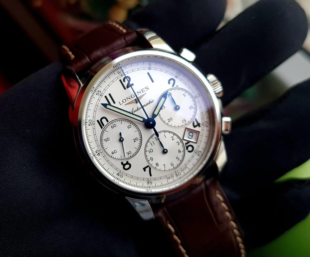 Longines Gorbachev. Меньшиков Longines. Мужские часы наручные Longines хронограф. Longines на руке. Рейтинг часов до 10000