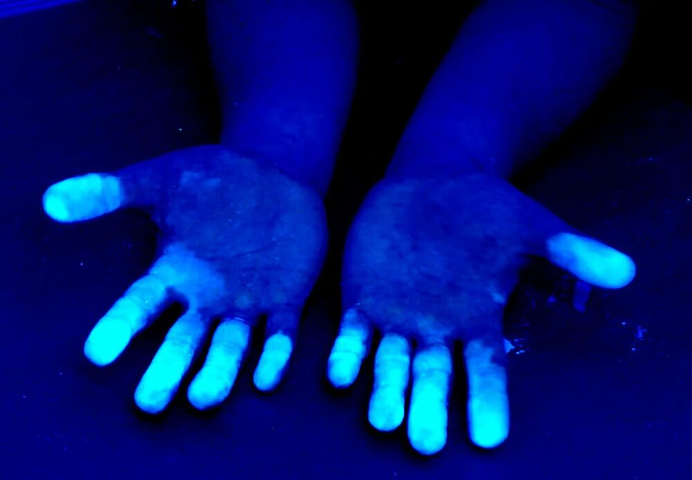 Pin on COLOR POWER Body painting, Uv photography, Body art