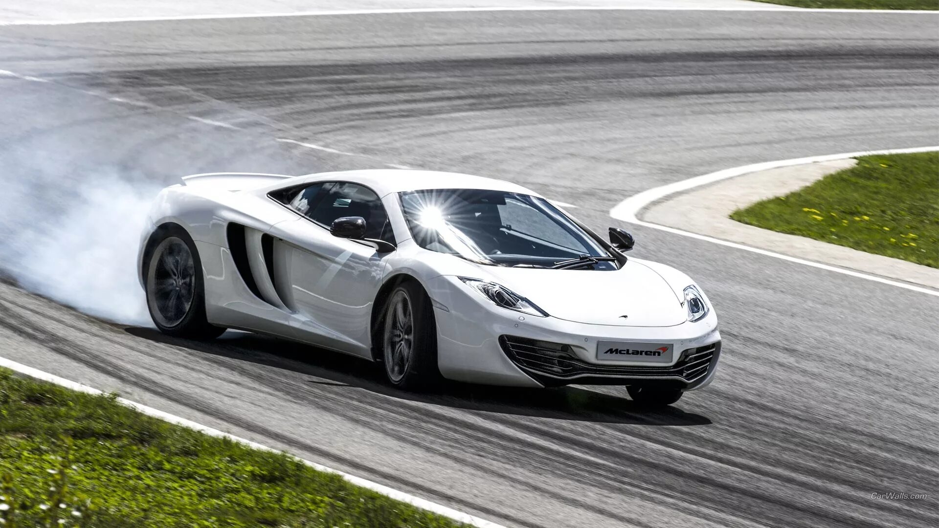 Четвертый 12. MCLAREN 12c. MCLAREN mp12 c. MCLAREN mp4-12c. MCLAREN mp4-12c 2013.