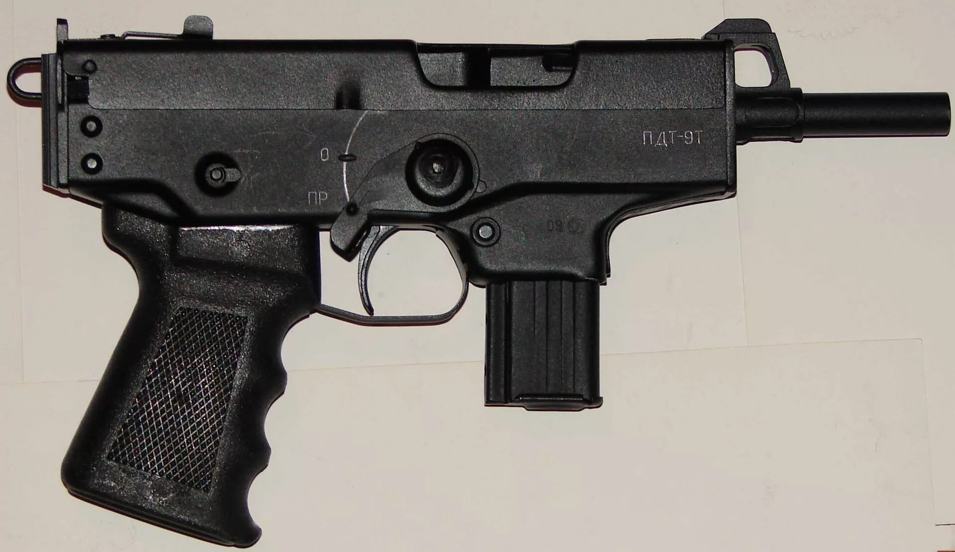 есаул патроны пдт-9т. травматическая винтовка. травматический пулемет. травматический пистолет беркут. травматический пулемет.