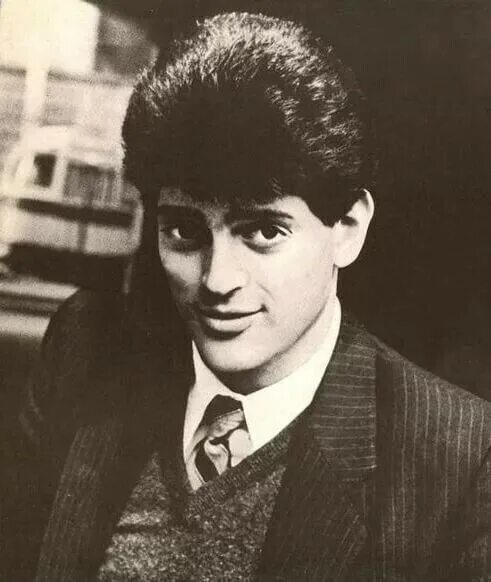 Резников. Виктор резников сын. виктор резников 1992. резников виктор композитор. виктор михайлович резников.