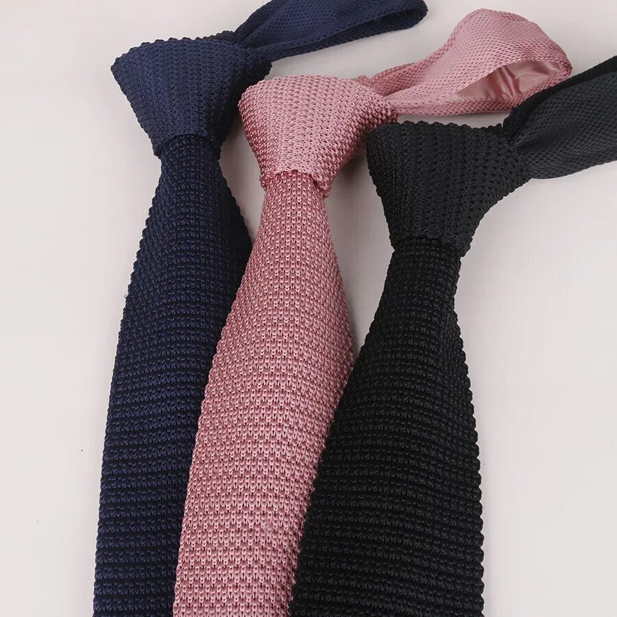 Трикотажный галстук. Вязаный галстук мужской. Вязаный галстук узел. Галстук мужской однотонный.