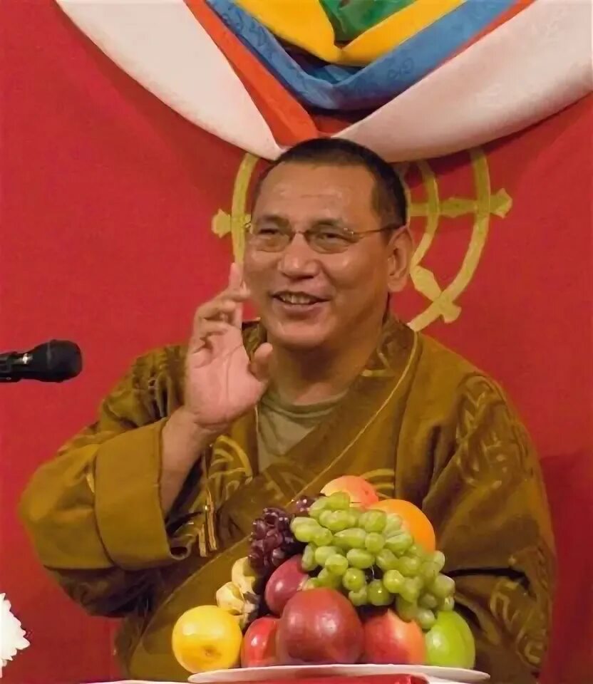 Московский буддийский центр ламы цонкапы, москва. Буддийский центр лама. Ганден тендар линг. Жена геше ванчен тинлея. Буддийский центр лама.