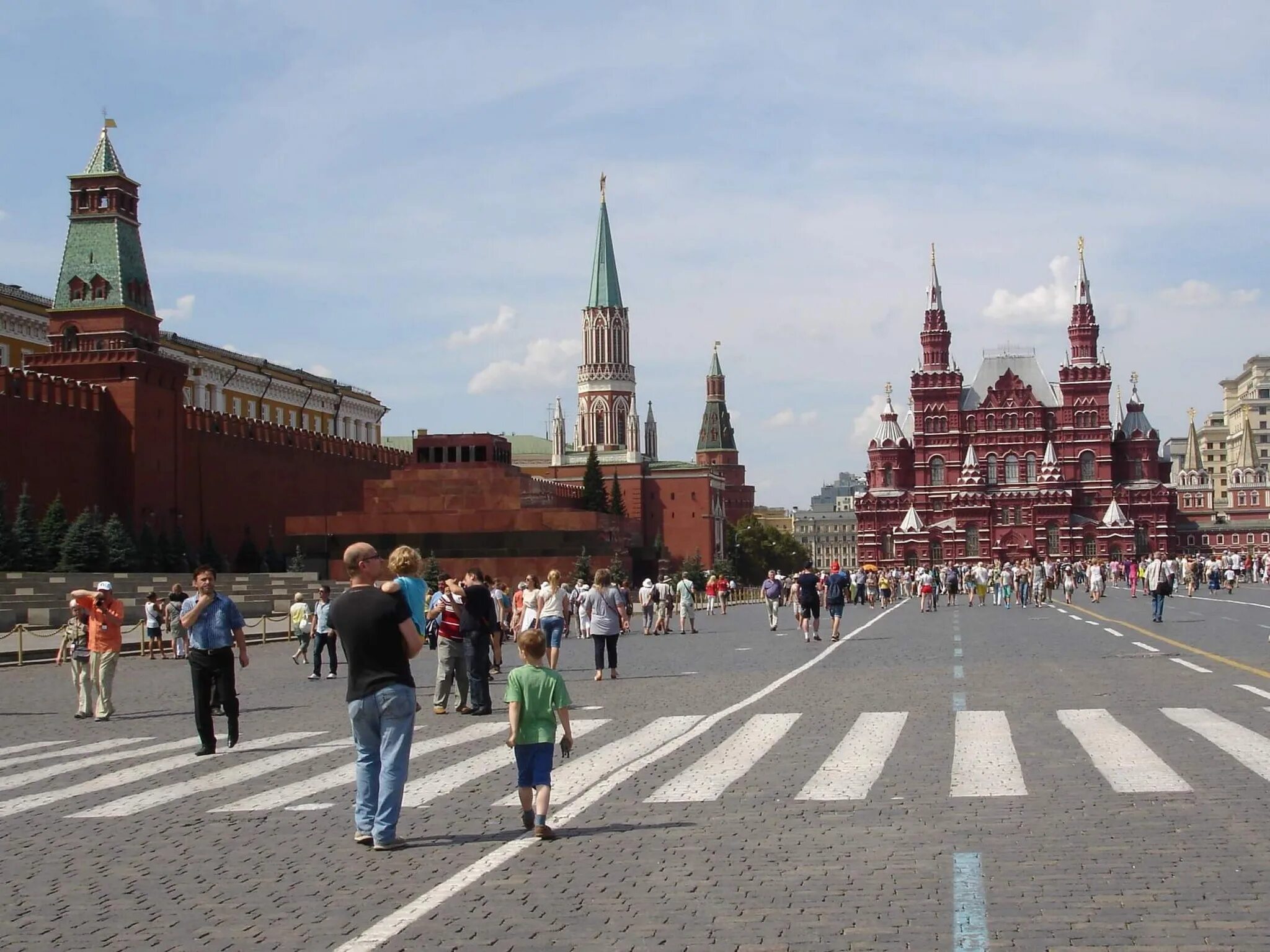 Что можно увидеть на красной. Red Square достопримечательность. Krasnoy Ploshad площадь красной. Площадь красной площади в Москве. Достопримечательности Москвы на красной площади 2.