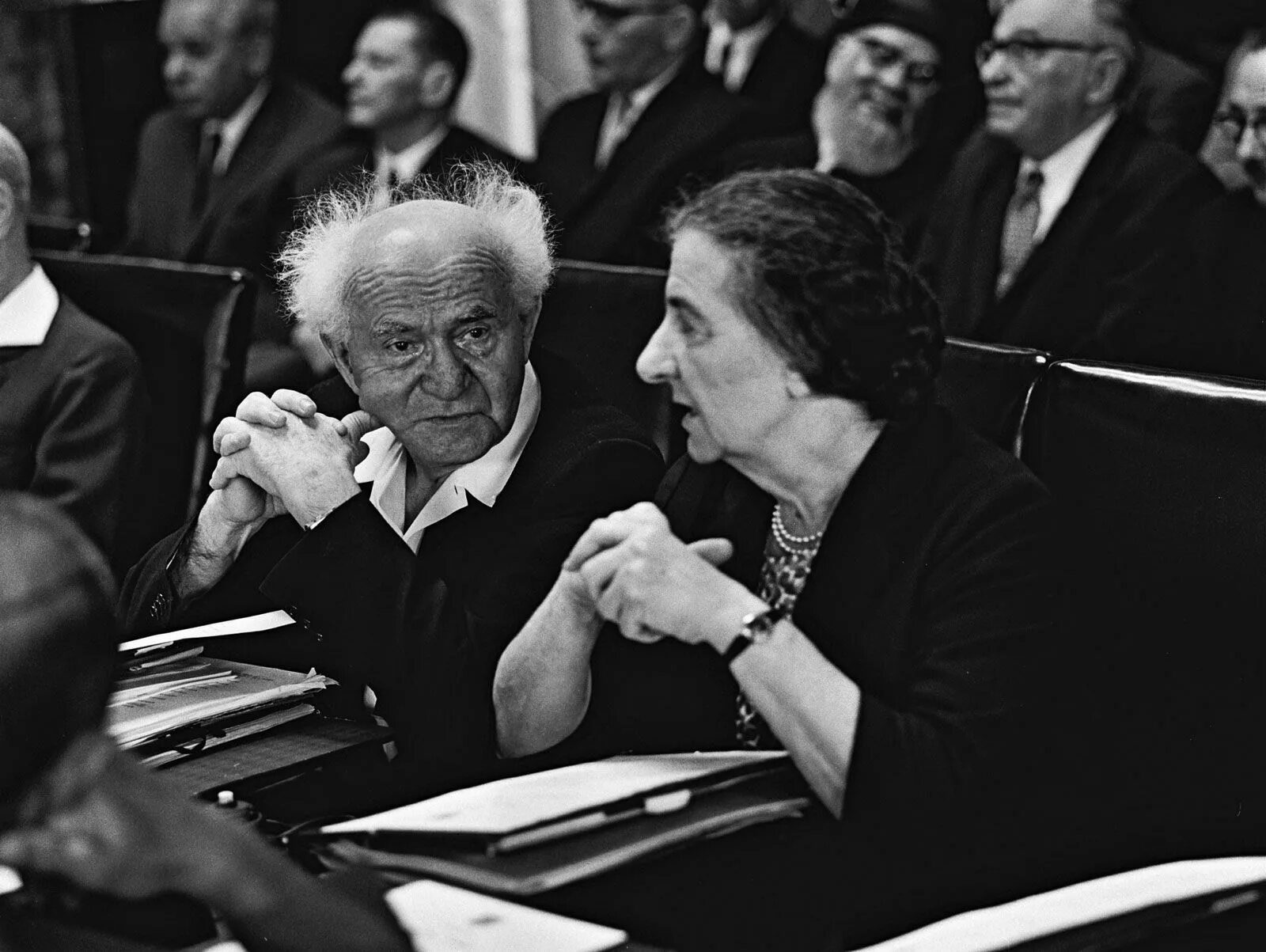 Бен гурион работает. Голда меир и бен гурион. бен гурион 1948.