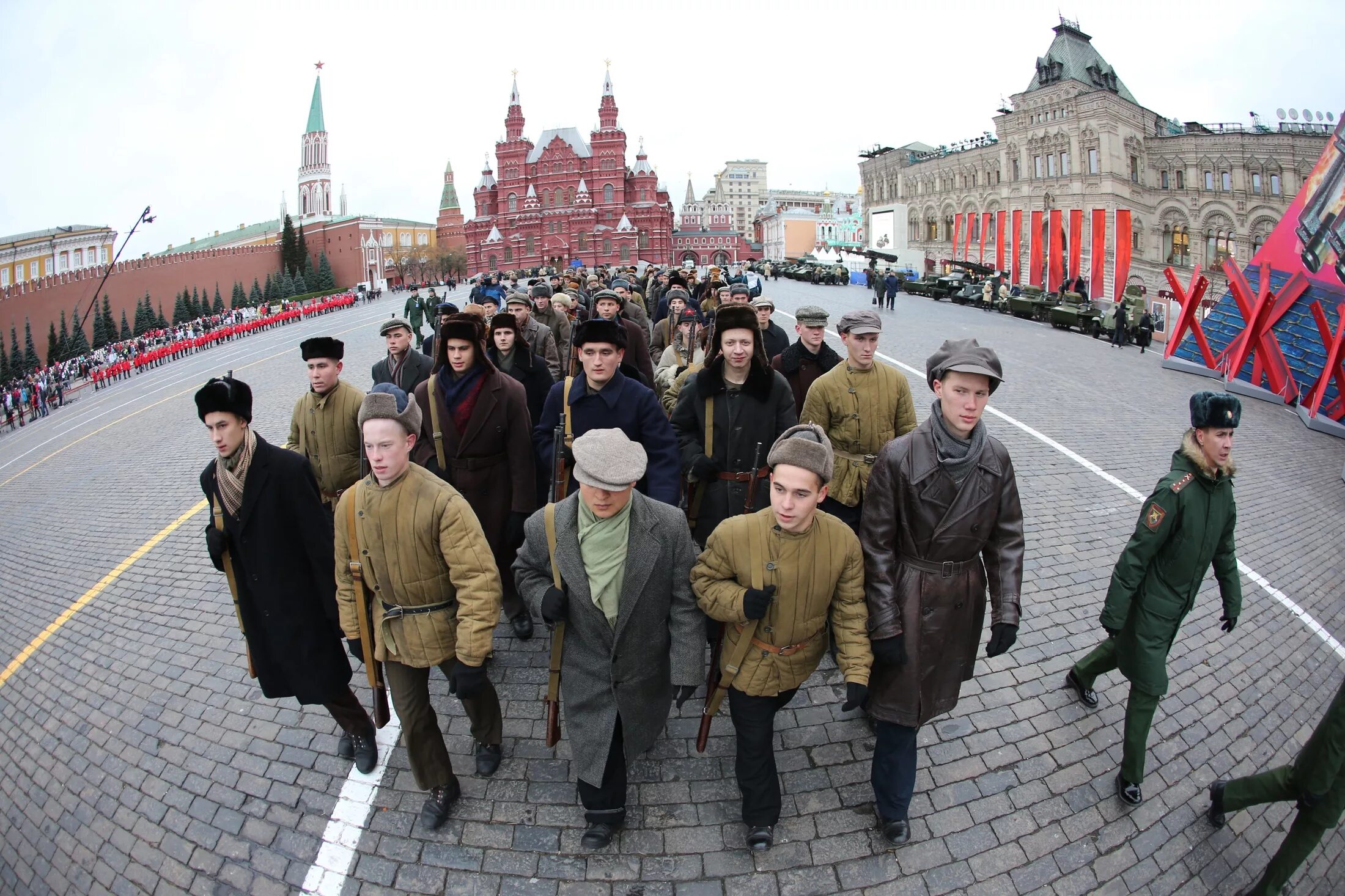 7 ноября какой события. Парад на красной площади 7 ноября 2022. Парад на красной площади 7 ноября. Парад 7 ноября 1941 года в Москве на красной площади. Парад на красной площади 7 ноября 2019.