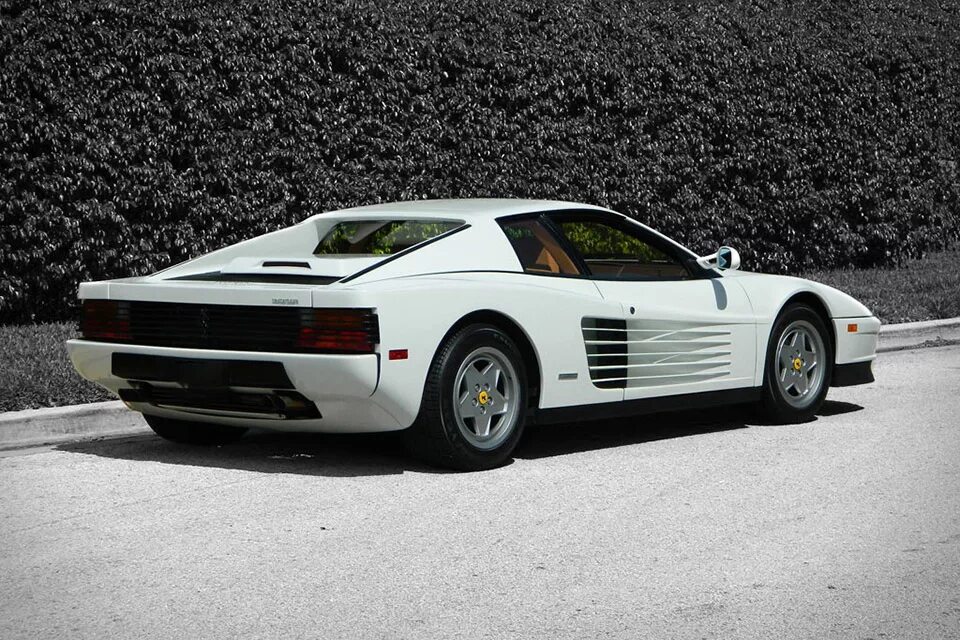 Ferrari 308 liberty walk. Lamborghini countach волк с уолл стрит. Ferrari testarossa волк с уолл стрит. Феррари волк. Ламборджини джордана белфорта.