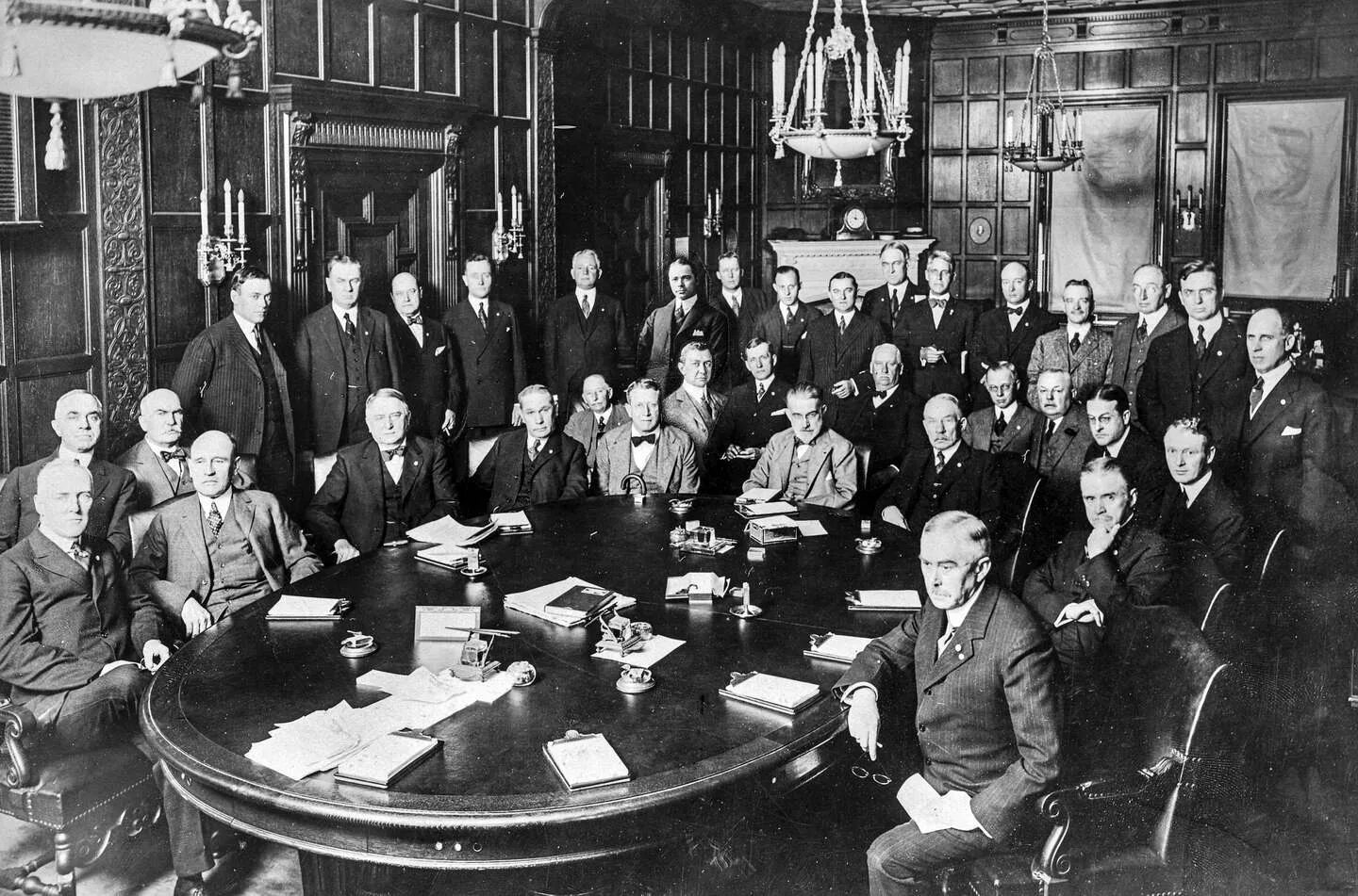 Api нефти в сша. Американский институт нефти. petroleum 1938 финны.