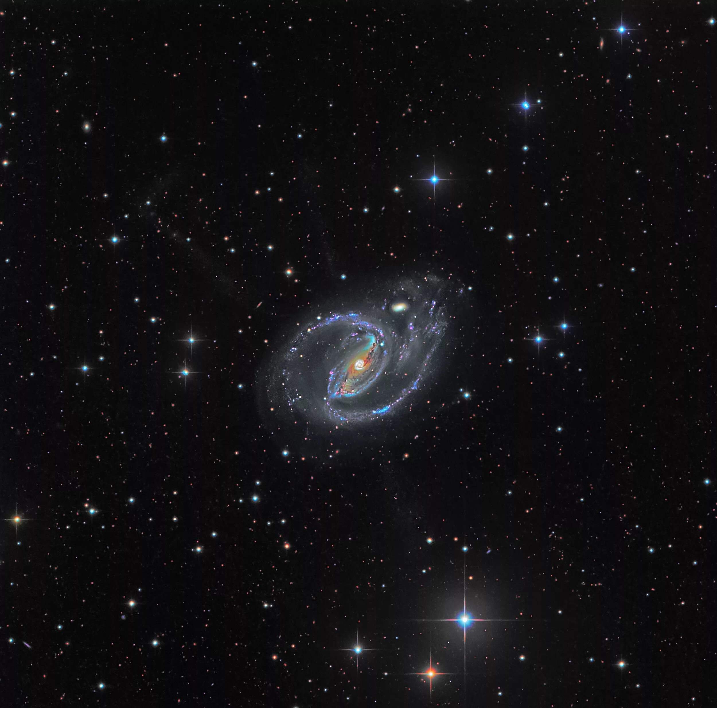 4 5 световых года. Галактика Сейферта. Сейфертовская Галактика Персей а.. Галактика NGC 1097. Созвездие печь NGC 1097.