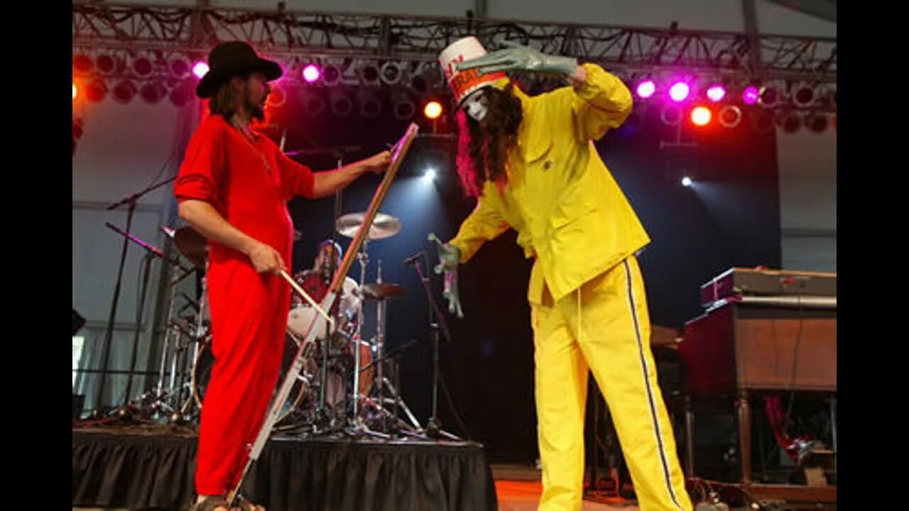 Brains mp3. Primus концерт Москва. Colonel les Claypool's Fearless Flying Frog Brigade. Claypool Bernie Worrell and Brain. Buckethead - Live Chymic Choir (2022).