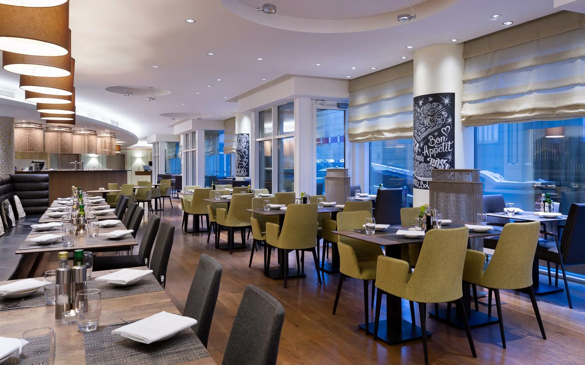 Отель radisson blu belorusskaya. Рэдиссон блю москва гостиница белорусская. Рэдиссон блю белорусская отель москва. Рэдиссон блу белорусская. Рэдиссон блю белорусская отель москва.