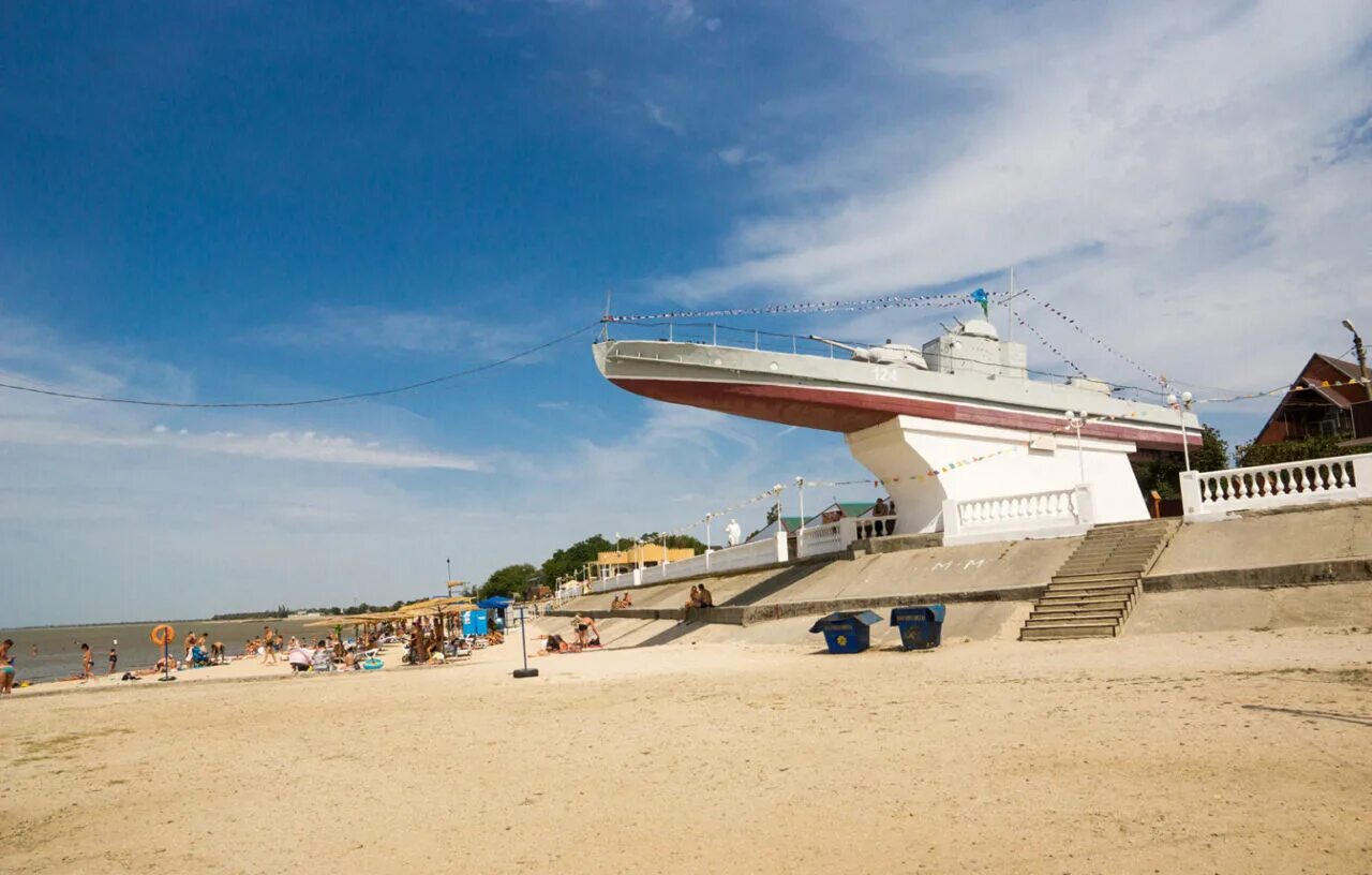 П ахтарск. Азовское море приморско-ахтарск. пляжи приморско-ахтарск краснодарский край. приморско-ахтарск пляж 2025. центральный пляж приморско-ахтарск.