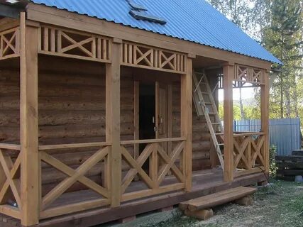 Веранда бани из дерева