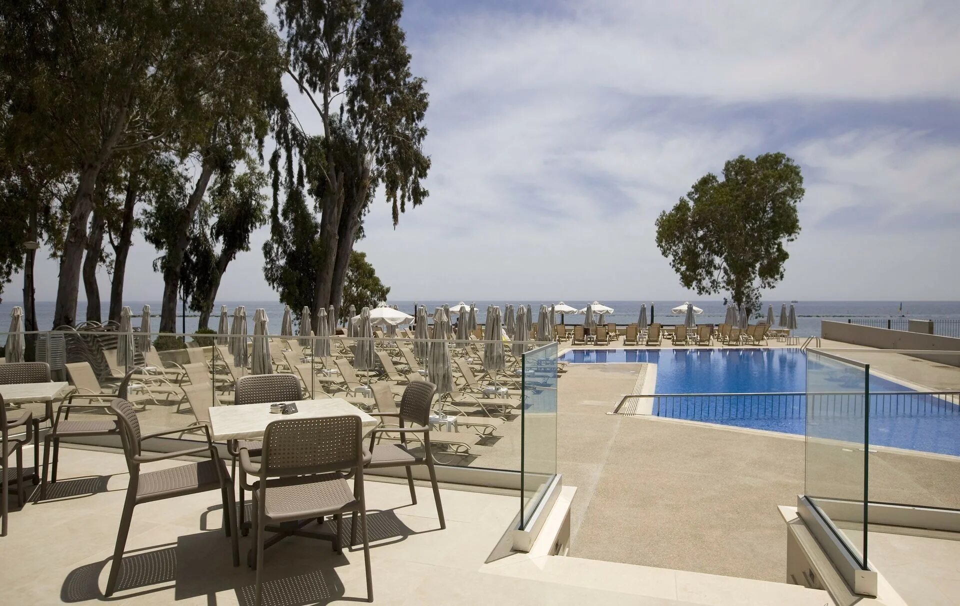 Bay hotel 3. Кипр отели 3 звезды. Bay hotel 3. Королев пафос. Sea view room.